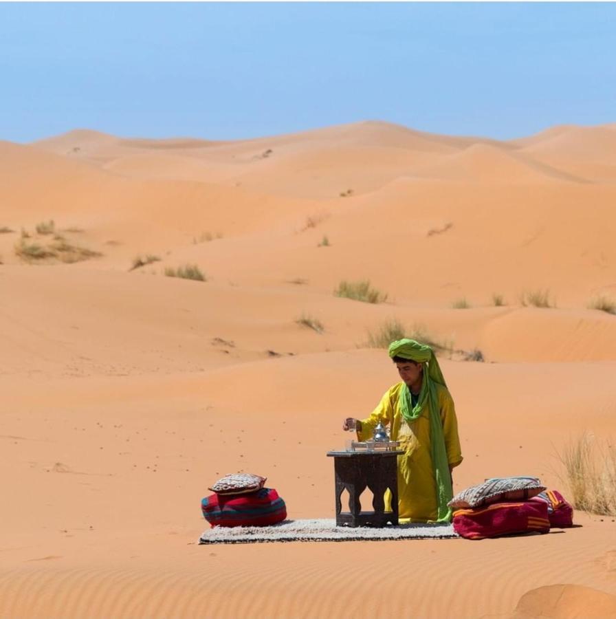 מרזאוגה Sahara Luxury Tented Camp מראה חיצוני תמונה