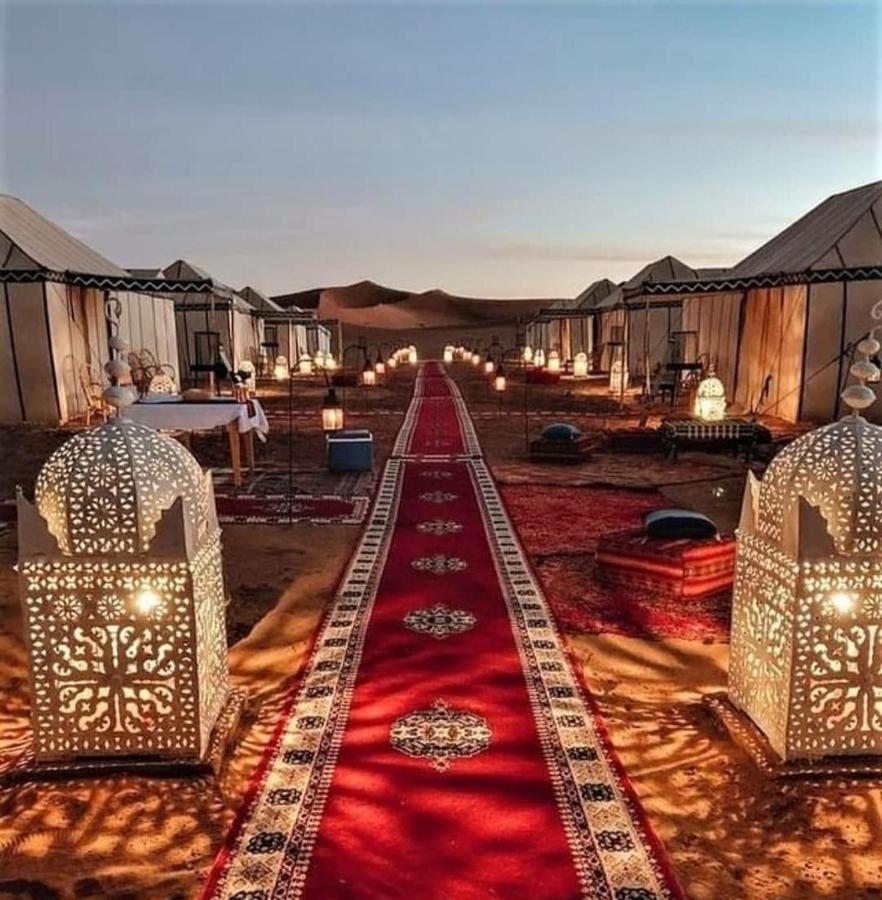 מרזאוגה Sahara Luxury Tented Camp מראה חיצוני תמונה